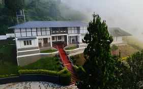 Misty Courtyard Resort