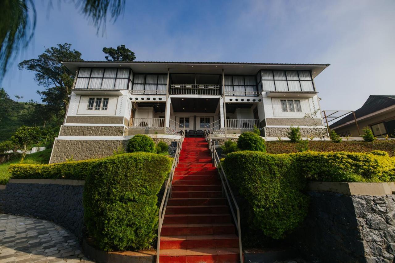 Misty Courtyard Resort Chinnakanal Exterior photo